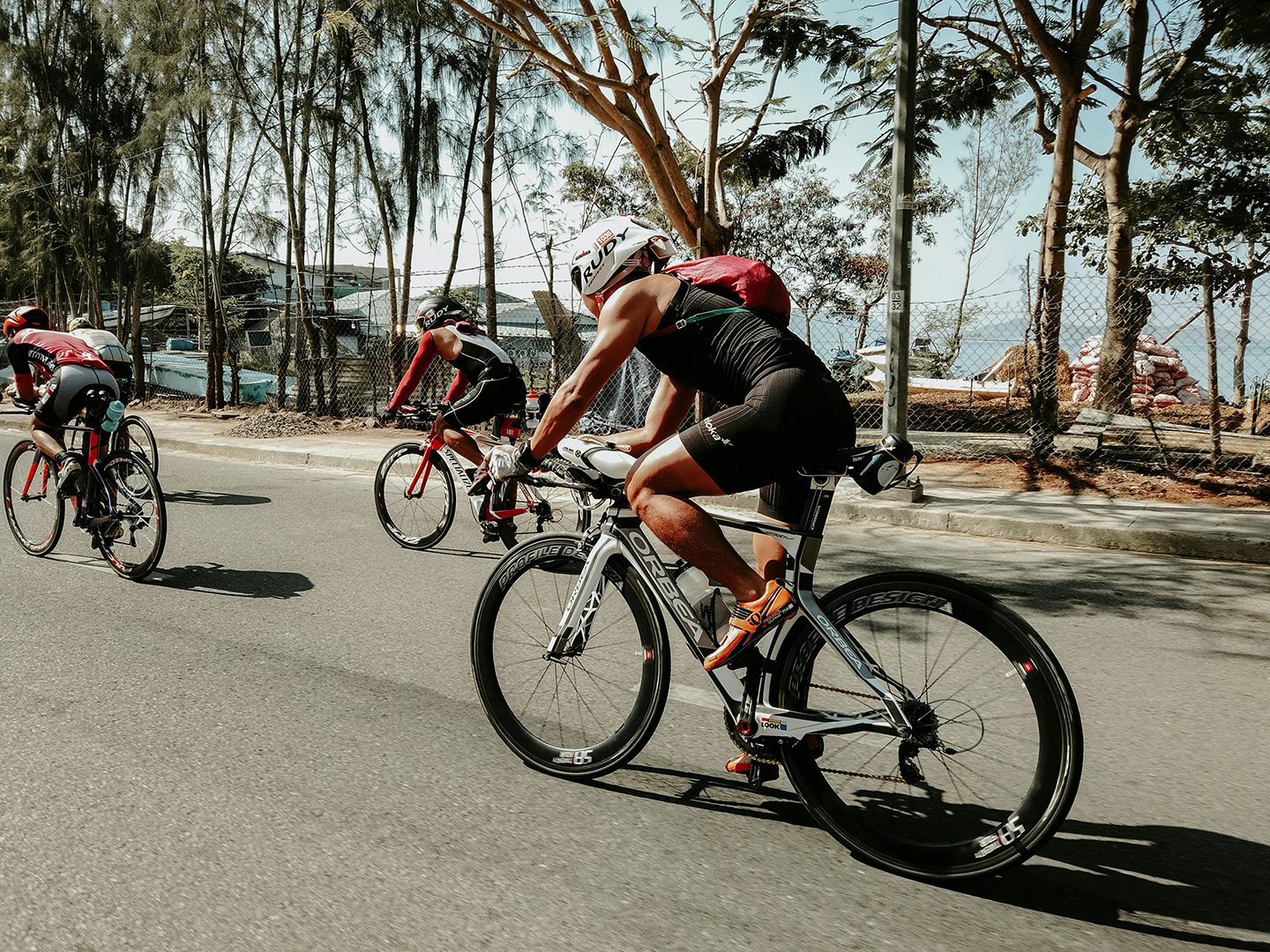 The Complete Guide to Triathlon Coaching / Training for UK Athletes: From Beginner to Ironman