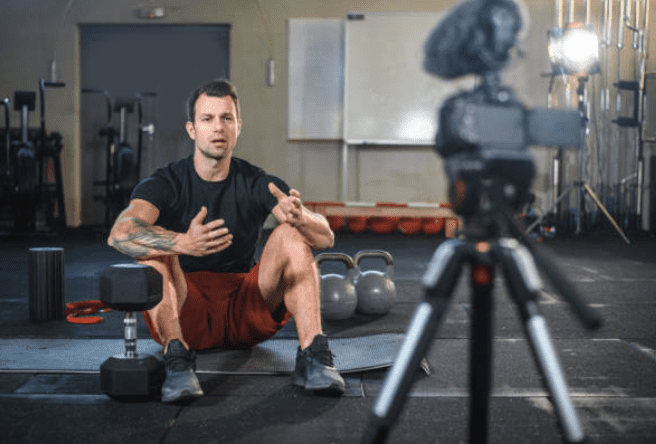 The Rise of Annoying Influencers in Triathlon : Do We Really Need Them?
